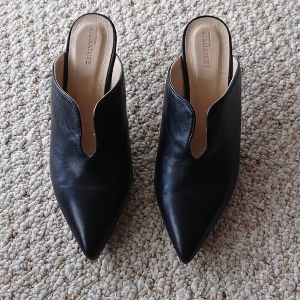 Nordstrom signature black leather Italy Mules size 6